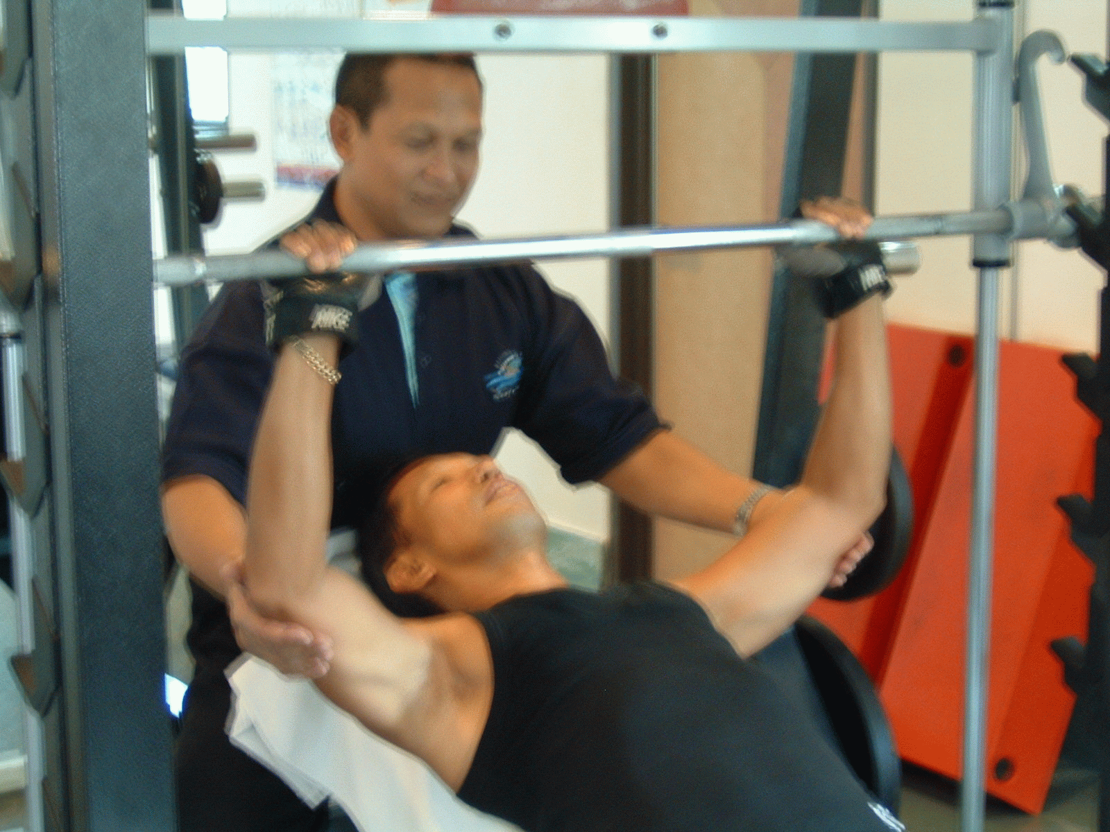 gym20010.gif